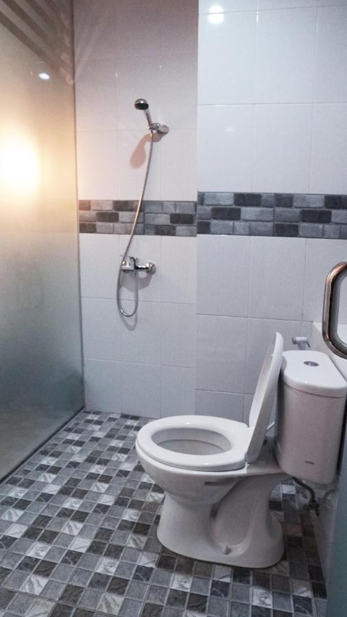 Hostel 18 Pasangan Butuh Surat Nikah Bandung Kültér fotó